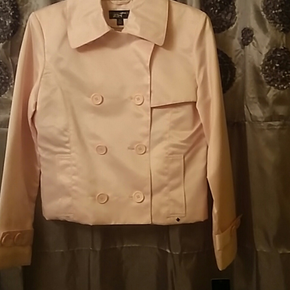 Jacket - Picture 2 of 4